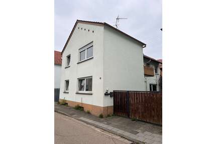 Haus zum Kaufen in Kuhardt 210.000,00 € 140 m²