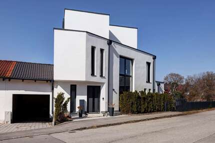 Haus zum Kaufen in Gilching 1.200.000,00 € 138 m²