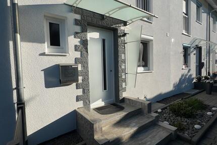 Modernes Reihenmittelhaus in Uhingen, mit Garten, optinal Garage