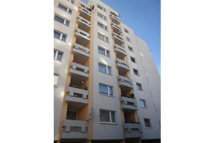 Hier wird noch gewerkelt! 2-Zimmer-Wohnung mit Balkon! - Würzburg Heuchelhof