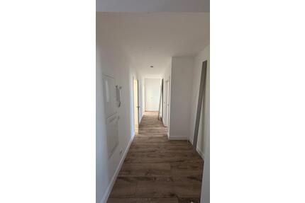 Neu 3-Zimmer Wohnung - 1 Etage - 800,00&nbsp;EUR Kaltmiete, ca.&nbsp; 66,00&nbsp;m&sup2; in Wolmirstedt (PLZ: 39326)