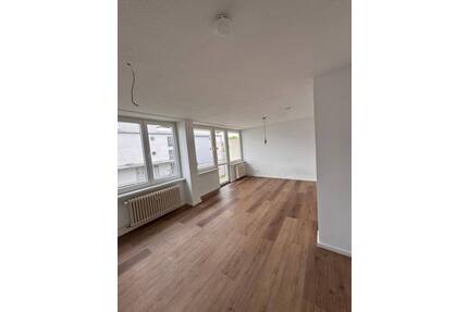 Geräumige 3-Zimmer-Wohnung mit Balkon in Heidingsfeld, Würzburg