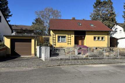 Großes Grundstück in Vach mit Einfamilienhaus - Fürth