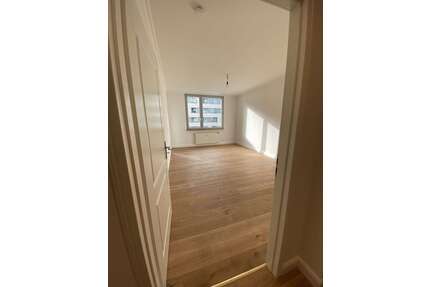 Wohnung zum Mieten in Berlin 1.615,30 € 74 m²