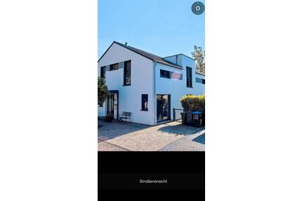 Großzügiges Haus im Grünen, Monreal - Polch