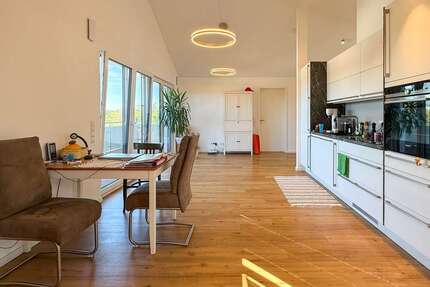 Wohnung zum Mieten in Neufarn 1.390,00 € 72.17 m²