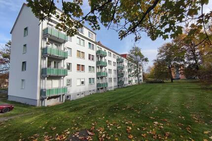 FAMILIENWOHNUNG mit BALKON - 363,00&nbsp;EUR Kaltmiete, ca.&nbsp; 56,70&nbsp;m&sup2; in Grimma (PLZ: 04668)