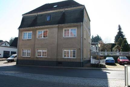 *Lommatzsch - großzügiges EFH mit Einliegerwhg.*