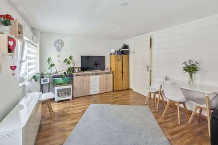 Haus zum Kaufen in Euskirchen 120.000,00 € 65 m²