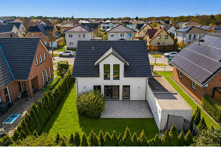 Schönes Einfamilienhaus mit Garage und gehobener Ausstattung in begehrter Wohnlage von Gatow - Berlin / Gatow Kladow