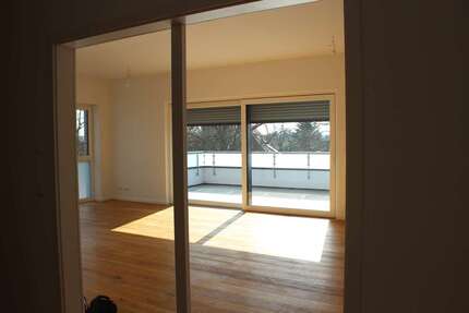 Wohnung zum Mieten in Zetel 1.111,50 € 117 m²