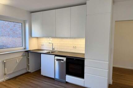 Erstbezug nach Sanierung - moderne lichtdurchflutete 2-Zimmer-Wohnung mit großer Wohnküche - Hamburg Niendorf