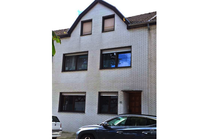 Haus zum Kaufen in Alsdorf 299.000,00 € 200 m²
