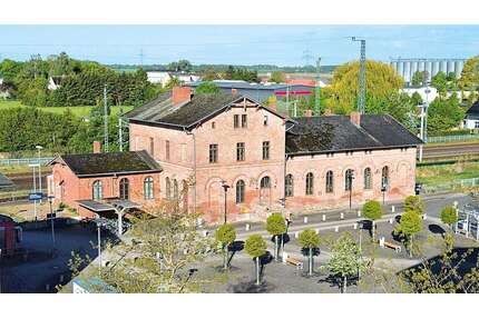 Haus zum Kaufen in Züssow 49.000,00 € 692 m²