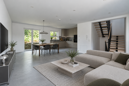 Haus zum Mieten in Wiesbaden 2.450,00 € 164.22 m²