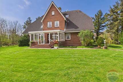 Haus zum Kaufen in Utersum 1.550.000,00 € 259.32 m²