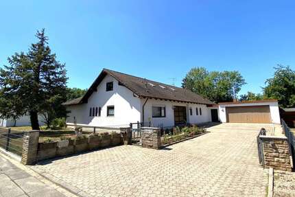 Haus zum Kaufen in Ilsfeld Auenstein 297.000,00 € 231 m² - Ilsfeld / Auenstein