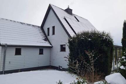 Modernisiertes Einfamilienhaus mit großem Garten - Groß Rönnau