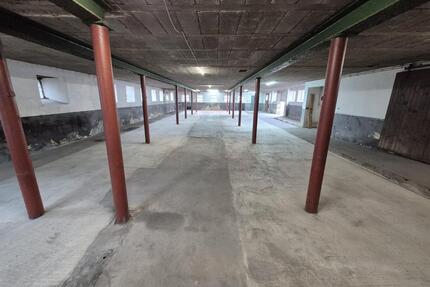 Hobby-Halle Schrauberhalle Gewerbeeinheit zu vermieten in Arzfeld