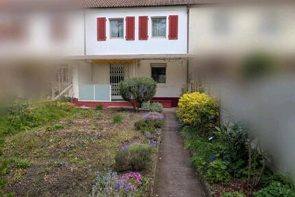 Reihenmittelhaus mit 4 Zimmern in Karlsruhe-Mühlburg zur Miete