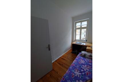 Schönes Zimmer in WG - 340,00&nbsp;EUR Kaltmiete, ca.&nbsp; 70,00&nbsp;m&sup2; in Leipzig (PLZ: 04177) Altwest