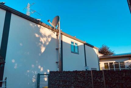 Verkaufe Traum HHaus 225mHalle270m, 5 Büros ca 60-82m PV- Anlage. - Paderborn Elsen