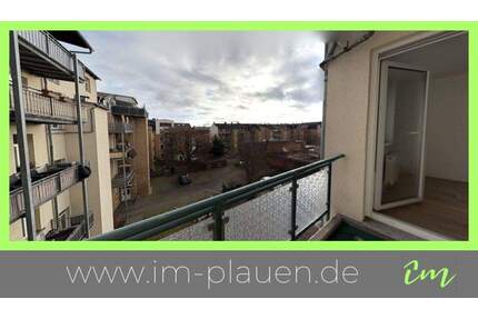 Balkon - offene Küche - Badewanne - Stellplatz | 3-Zimmer-Wohnung Plauen Preißelpöhl