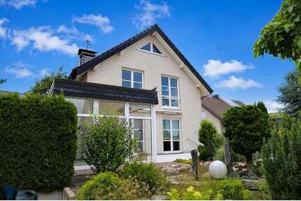 Haus zum Kaufen in Lage 395.000,00 € 180.68 m²