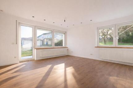 *Föhren* sanierte 3 ZKB Erdgeschosswohnung mit Terrasse und Garten in guter Lage!