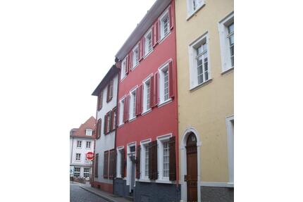 Heidelberg-Altstadt direkt unter dem Schloss: Haus m. 3 Wohnungen