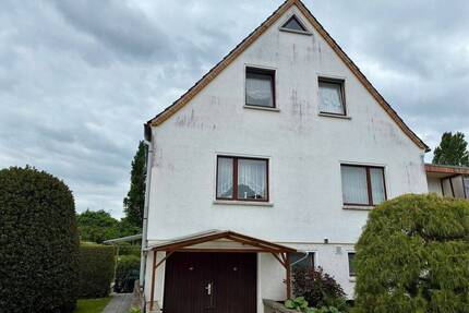 Geräumiges sanierungsbedürftiges Einfamilienhaus in Massivbauweise mit Terrasse und Bungalow in Graal-Müritz