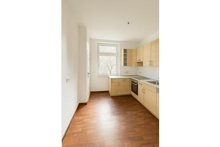 4 ZKB inkl. EBK - Altbaucharme - 899,00&nbsp;EUR Kaltmiete, ca.&nbsp; 97,00&nbsp;m&sup2; in Gotha (PLZ: 99867)