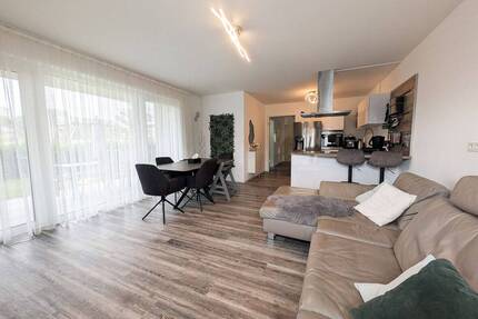 Moderne Erdgeschosswohnung mit überdachter Terrasse und Garten - Kamp-Lintfort Stadtkern