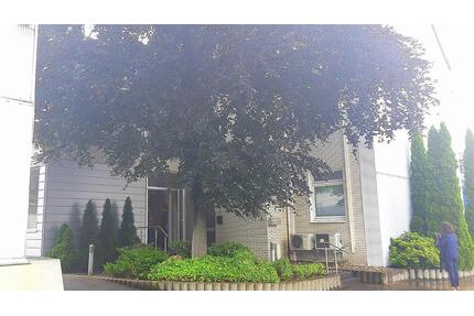 Großzügige Dachgeschosswohnung (ca. 130 m²) mit 4 Zimmern - Hagen Hagen-Nord