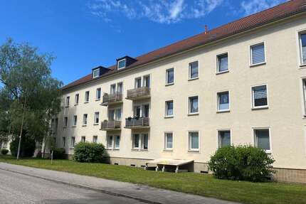 Wohnung zum Mieten in Calbe 550,00 € 80.67 m²