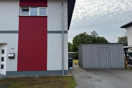 Moderne Doppelhaushälfte in Schwerin Neumühle 4 Zimmer, Garten