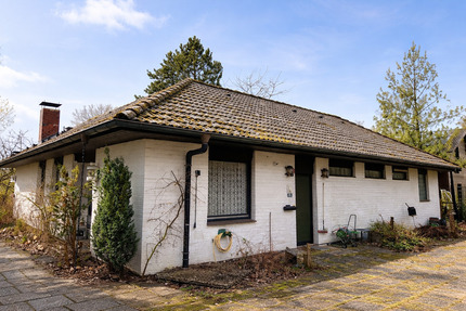 Ihr Familienglück im Grünen - Zuhause mit Kamin, Garten und großem Potenzial in Klein Pampau