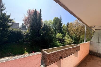 Modernisiert & bezugsfertig: Helle 2,5-Zimmer-Wohnung mit Balkon - Essen Stadtbezirk VII