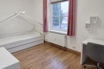 4-Raum-Altbauwohnung mit Terrasse & Garten in Wolfen - Bitterfeld-Wolfen