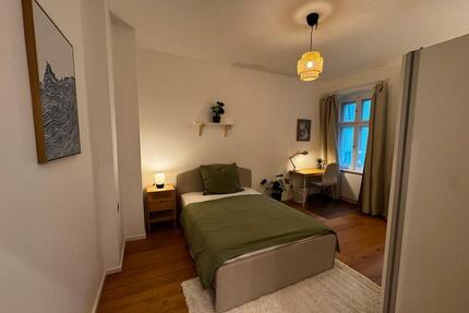 Möblierte 1-Zimmer-Wohnung in Tempelhof - Berlin Tempelhof-Schöneberg