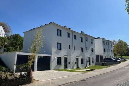 Haus zum Mieten in Pforzheim 1.780,00 € 130.27 m²