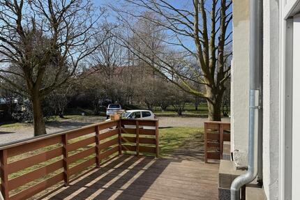 Helle Erdgeschoss-Wohnung mit Terrasse in zentraler Lage von Heide