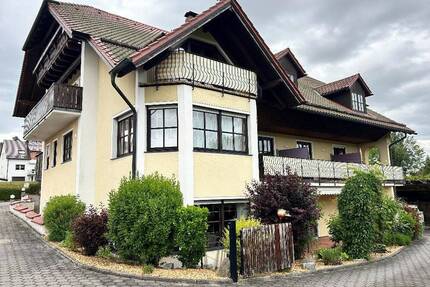 Interessantes Wohn- und Gästehaus - Erbendorf Grötschenreuth