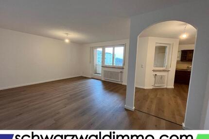 Komplett renovierte 3,5 Zimmerwohnung mit Balkon - Waldshut-Tiengen