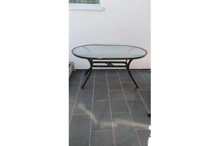 Gartentisch Glass - 15,00&nbsp;EUR Kaltmiete, ca.&nbsp; 0,00&nbsp;m&sup2; in Schwarzach (PLZ: 94374)