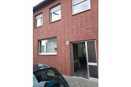 Haus mit großem Garten zu verkaufen. - Grevenbroich Neuenhausen