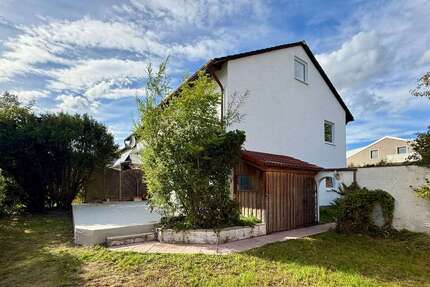 Haus zum Mieten in Parsdorf 2.400,00 € 145 m²