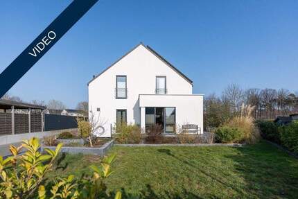 Komfortabel, modern & energieeffizient - Familienhaus mit Pool in Melle