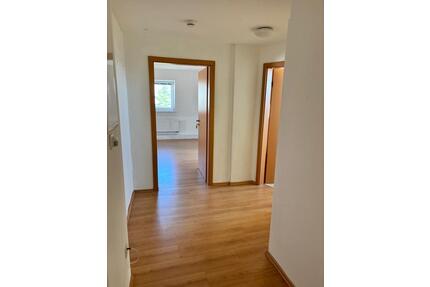 Attraktive 4-Zimmer-Dachgeschosswohnung in zentraler Lage von Hof