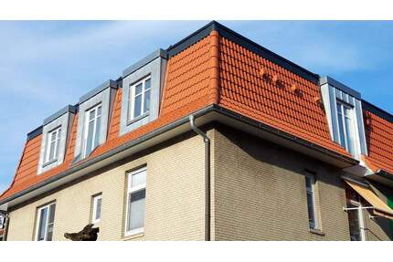 Alt-Rahlstedt, Komplettsanierung, 3-Zi-Wohnung, 1. OG, Balkon, echter Dielenboden, Stuck, TG Stellplatz - Hamburg